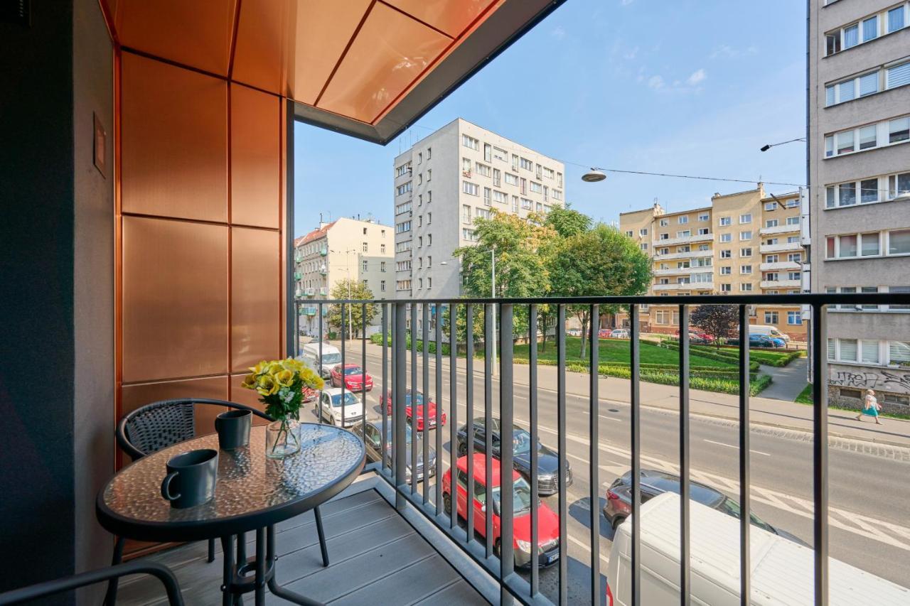 Nowoczesny Apartament Z Balkonem I Parkingiem W Centrum Wroclawia By Noclegi Renters Luaran gambar